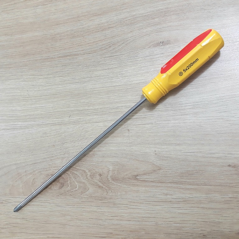 Tua vít bake cán sọc Century 5x200mm