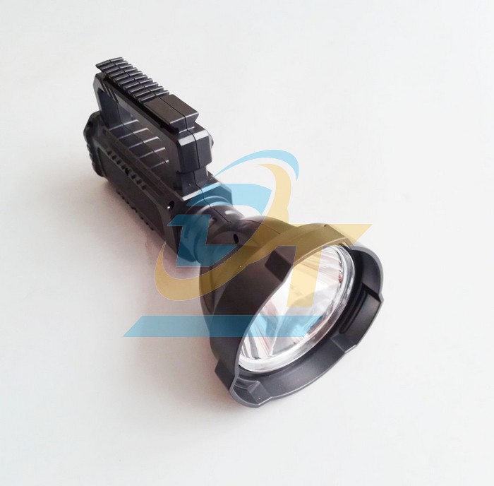 Đèn pin cầm tay siêu sáng chiếu xa 1000m có chân đế W590