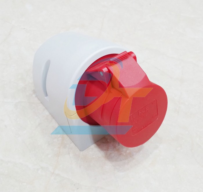 Ổ cắm gắn nổi không kín nước 4P 16A PCE F114-6