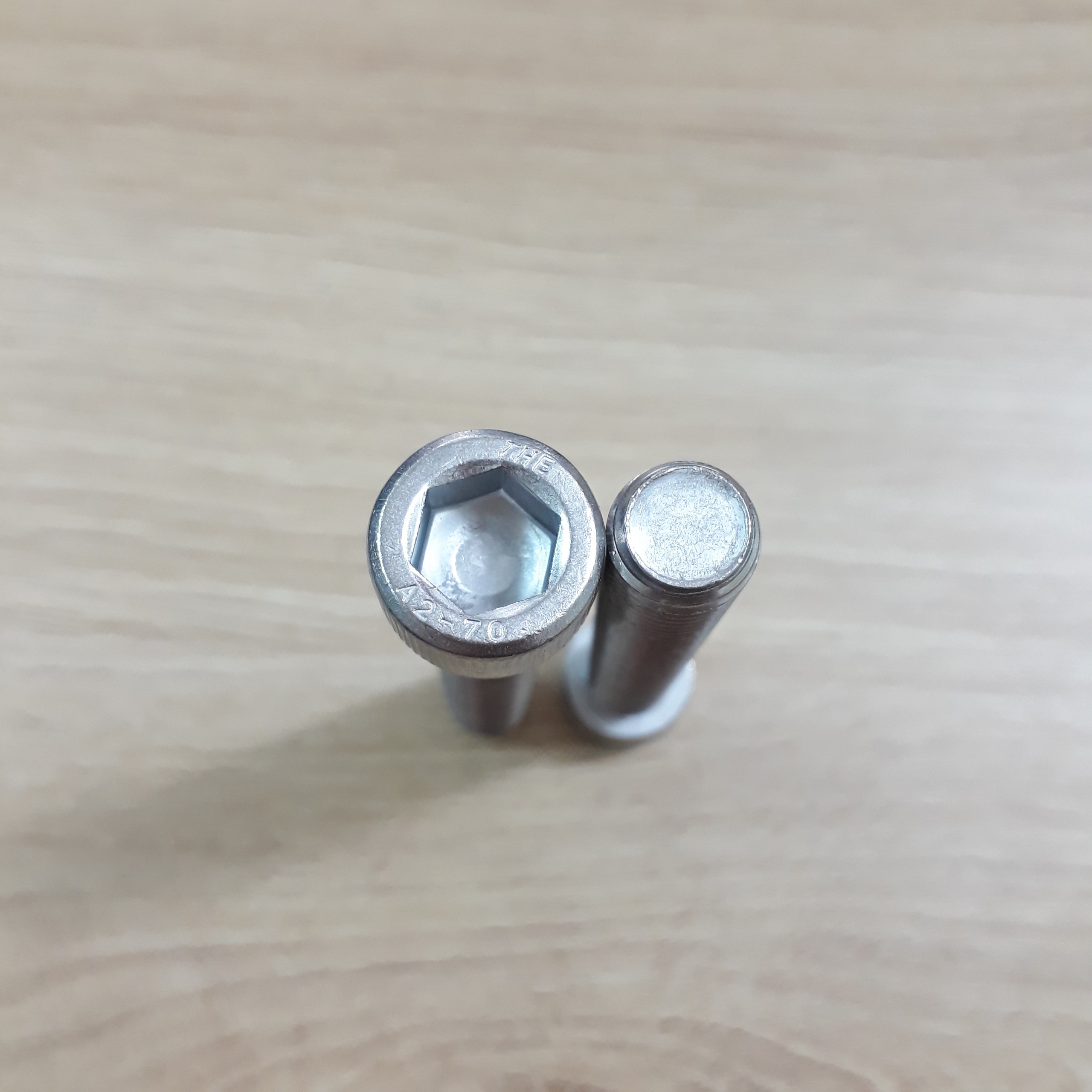 Bulon lục giác inox 304 M12x80  VietNam | Giá rẻ nhất - Công Ty TNHH Thương Mại Dịch Vụ Đạt Tâm