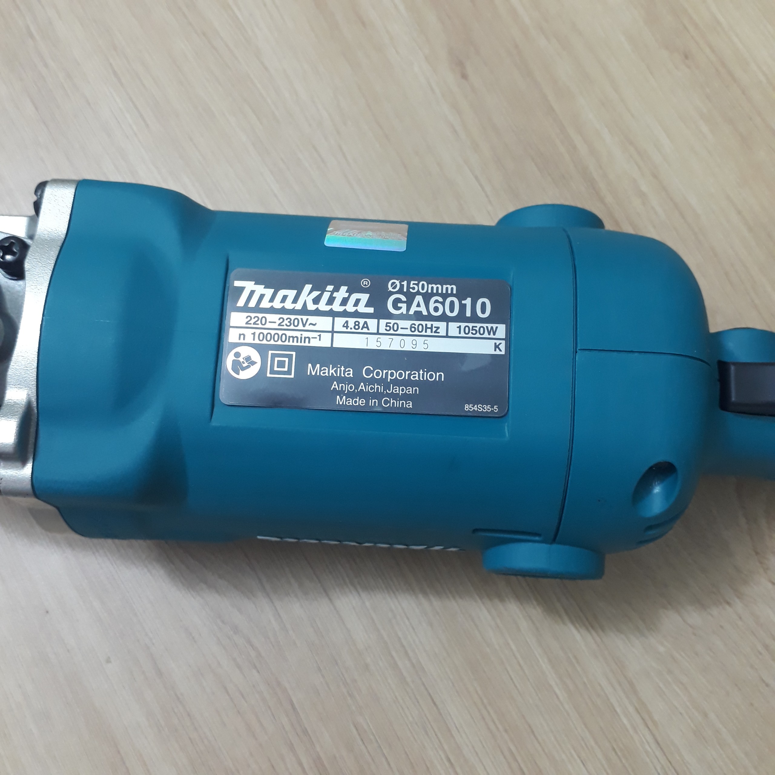 Máy mài góc 150mm Makita GA6010 GA6010 Makita | Giá rẻ nhất - Công Ty TNHH Thương Mại Dịch Vụ Đạt Tâm
