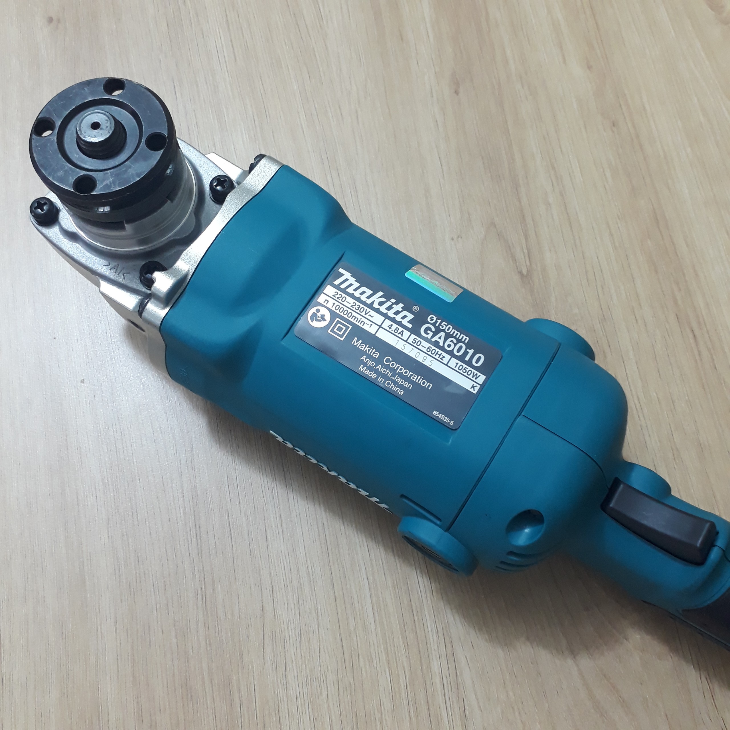 Máy mài góc 150mm Makita GA6010 GA6010 Makita | Giá rẻ nhất - Công Ty TNHH Thương Mại Dịch Vụ Đạt Tâm