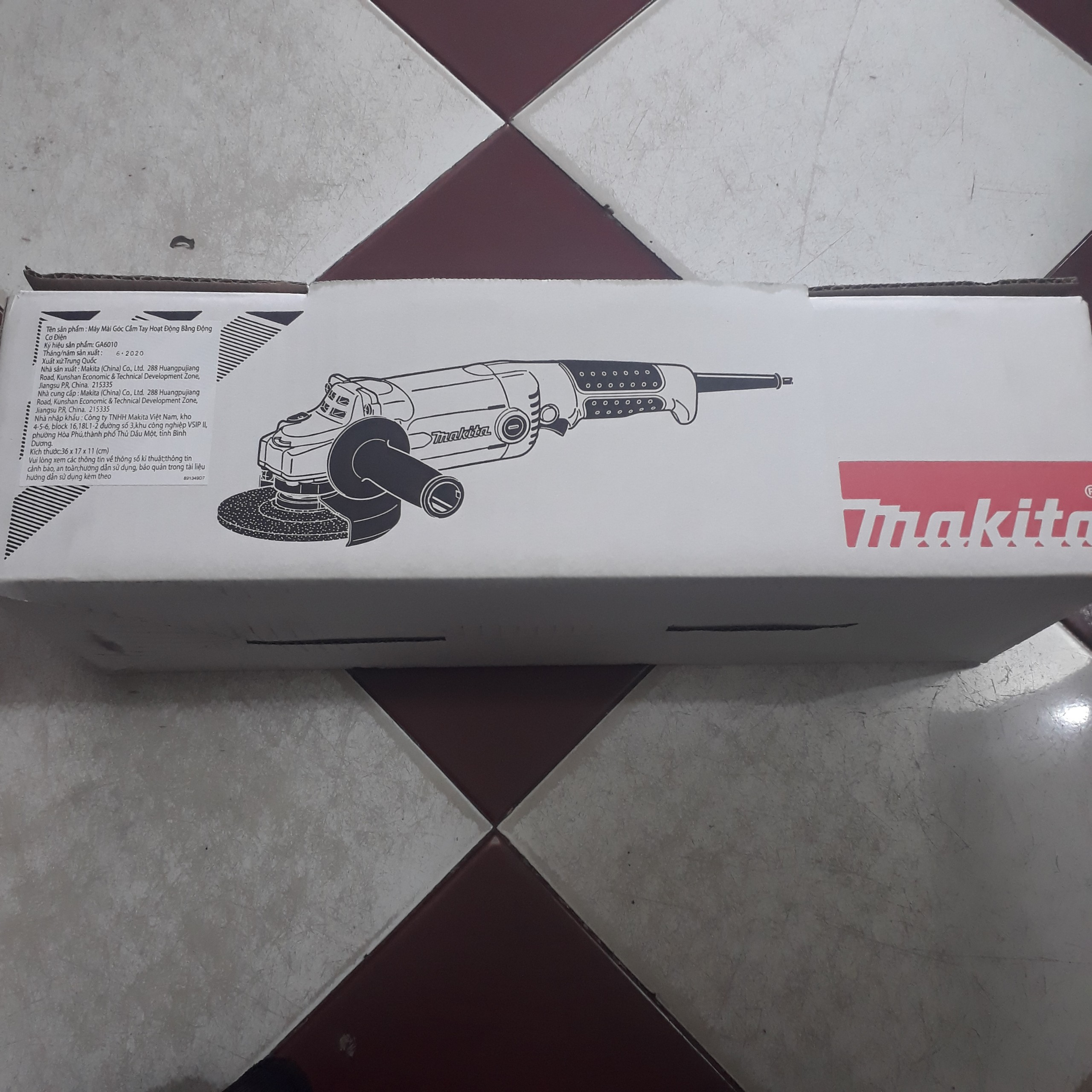 Máy mài góc 150mm Makita GA6010 GA6010 Makita | Giá rẻ nhất - Công Ty TNHH Thương Mại Dịch Vụ Đạt Tâm