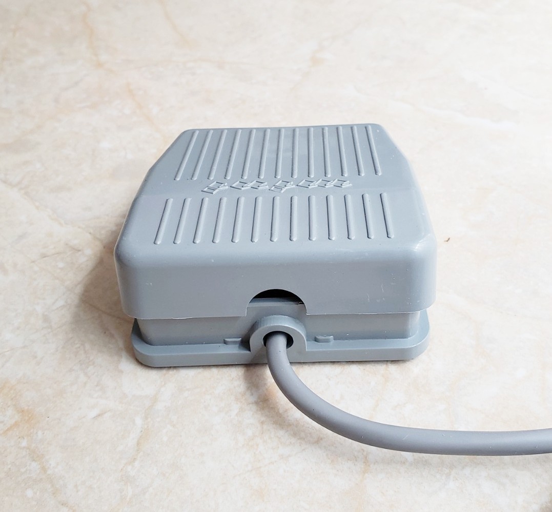 Công tắc bàn đạp 10A 250V vỏ nhựa TFS-201 TFS-201 China | Giá rẻ nhất - Công Ty TNHH Thương Mại Dịch Vụ Đạt Tâm