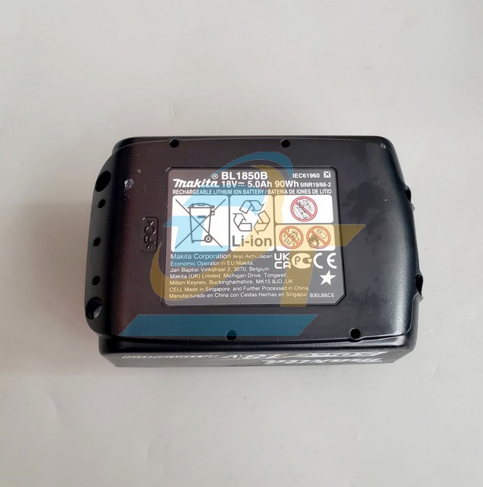 Máy siết bu lông 3/8" dùng pin 18V Makita DTW302RTJ (Vali Kèm pin, sạc) DTW302RTJ Makita | Giá rẻ nhất - Công Ty TNHH Thương Mại Dịch Vụ Đạt Tâm