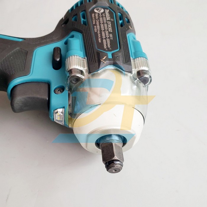 Máy siết bu lông 3/8" dùng pin 18V Makita DTW302RTJ (Vali Kèm pin, sạc) DTW302RTJ Makita | Giá rẻ nhất - Công Ty TNHH Thương Mại Dịch Vụ Đạt Tâm