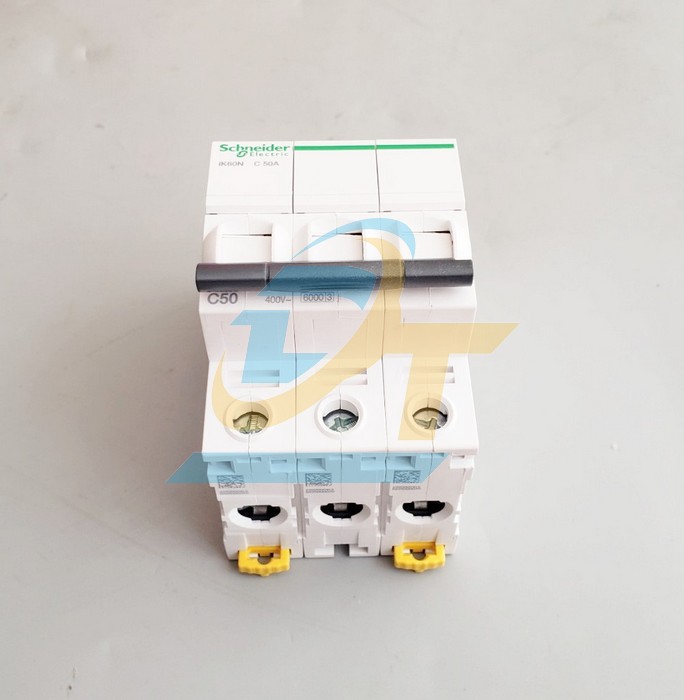 Cầu dao tự động MCB Acti9 3P 50A 6kA Schneider A9K24350 A9K24350 SCHNEIDER | Gi&aacute; rẻ nhất - C&ocirc;ng Ty TNHH Thương Mại Dịch Vụ Đạt T&acirc;m
