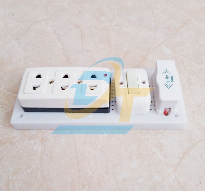 Bảng điện nổi 1 c&ocirc;ng tắc, 1 cầu ch&igrave;, 1 ổ cắm VINA TL-1 TL-1 VietNam | Gi&aacute; rẻ nhất - C&ocirc;ng Ty TNHH Thương Mại Dịch Vụ Đạt T&acirc;m