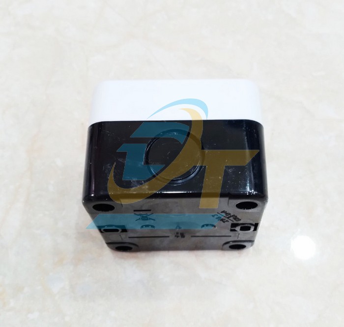 Hộp nút nhấn 1 lỗ 70x70x52mm phi 22 Chint NP2-B01  CHINT | Giá rẻ nhất - Công Ty TNHH Thương Mại Dịch Vụ Đạt Tâm