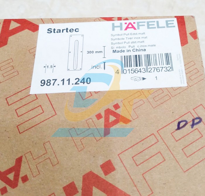 Bảng k&eacute;o cửa Pull inox mờ c&oacute; tay nắm Hafele 987.11.240  HAFELE | Gi&aacute; rẻ nhất - C&ocirc;ng Ty TNHH Thương Mại Dịch Vụ Đạt T&acirc;m