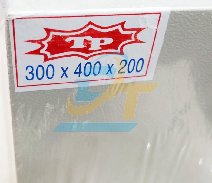 Vỏ tủ điện sắt 300x400x200 tole 1.2mm  VietNam | Giá rẻ nhất - Công Ty TNHH Thương Mại Dịch Vụ Đạt Tâm