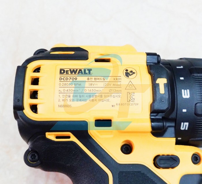 Máy khoan dùng pin 20V Dewalt DCD709D1 (Kèm 1 pin 2Ah + 1 Sạc)  DEWALT | Giá rẻ nhất - Công Ty TNHH Thương Mại Dịch Vụ Đạt Tâm