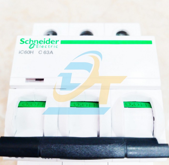 Cầu dao tự động MCB Acti9 3P 63A 10kA Schneider A9F84363 A9F84363 SCHNEIDER | Giá rẻ nhất - Công Ty TNHH Thương Mại Dịch Vụ Đạt Tâm