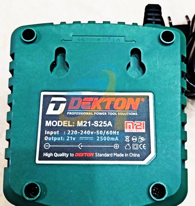 Sạc pin 21V 2.5A Dekton M21-S25A  DEKTON | Gi&aacute; rẻ nhất - C&ocirc;ng Ty TNHH Thương Mại Dịch Vụ Đạt T&acirc;m