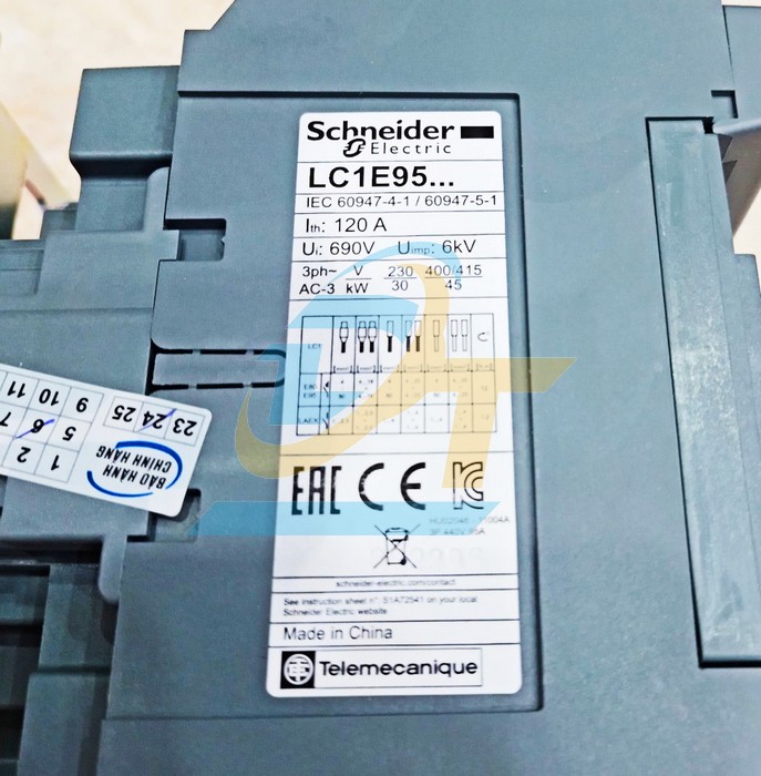 Khởi động từ 3P 95A 220V Schneider LC1E95M5  SCHNEIDER | Giá rẻ nhất - Công Ty TNHH Thương Mại Dịch Vụ Đạt Tâm